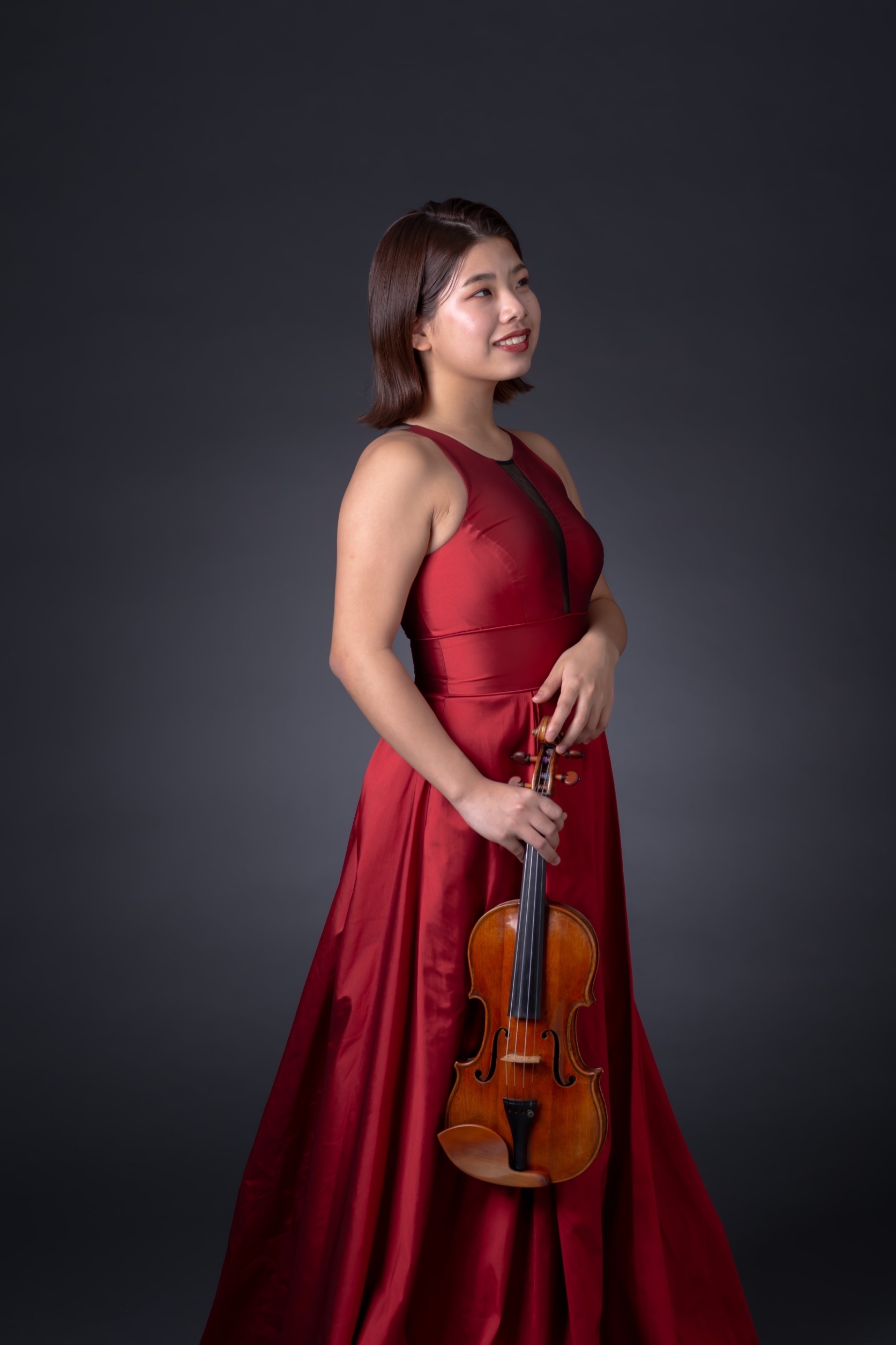Rino Yoshimoto with her violin